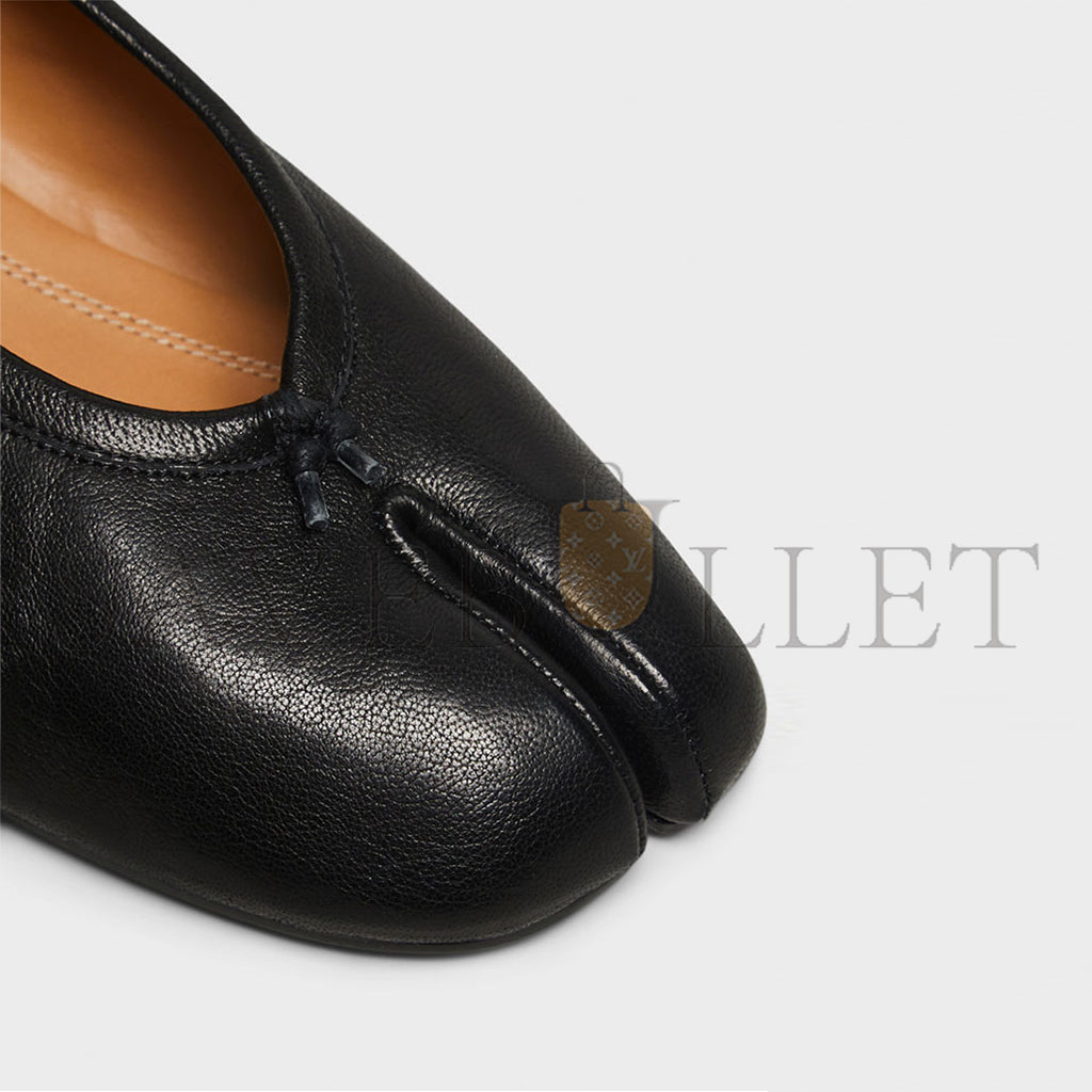 ma*s*n Ma*i*la tabi heeled ballerina in black s58wz0128